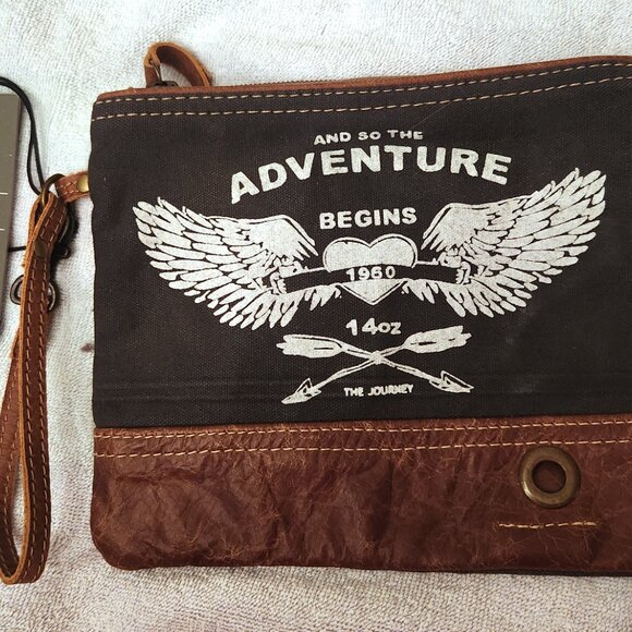 Myra Pouch Wristlet - Upcycled Canvas & Leather - NWT - Picture 5 of 7